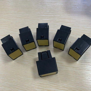 ไฟฉาย LED แบบกำหนดเองสำหรับขายส่ง Long Distance MagiUSA X26 ไฟฉายโปรโมชั่นสำหรับใช้งานกลางแจ้ง พร้อมรีโมทคอนโทรล ฟังก์ชั่นกระพริบแบบกำหนดเอง - Product Image 2