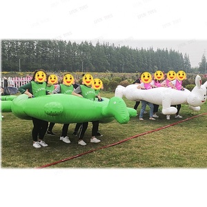 Chaussures de football gonflables pour activités de team building en PVC, certifiées EN14960, couleur personnalisable pour les sports de plein air, football - Product Image 5