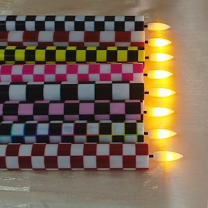 Benutzer definierte Halloween LED Flame less Taper Candles 3 Satz Gedruckte Big Checkered Patterns Fernbedienung Batterie für Party dekor betrieben - Product Image 4