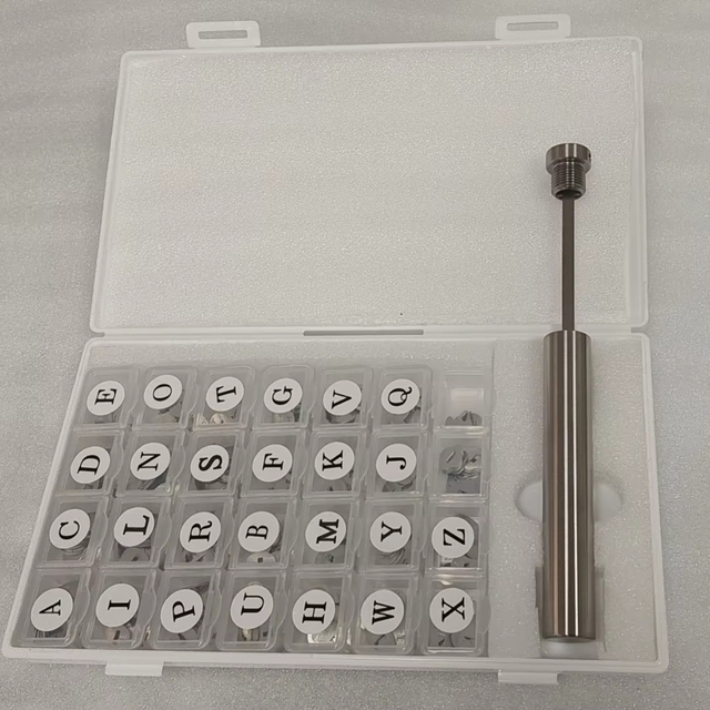 China Factory Solid Steel Crypto Capsule Wallet