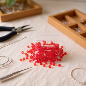 Ilan Abalorios Perline Biconiche Sfaccettate Trasparenti 6mm 15g Rosso Intenso - Product Image 3