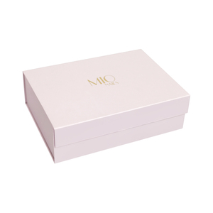 Caja Rígida Blanca de Lujo con Base Rosa Pálido y Marca Personalizada "MIO" OEM ODM Empaque de Alta Gama para Accesorios de Belleza y Moda - Product Image 6