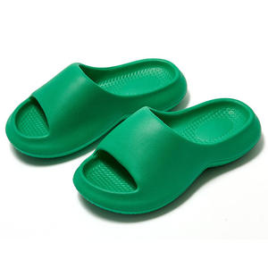 Nuevo corredor de espuma de color para mujer, tobogán rosa, zapatos de agua para playa, calzado de verano unisex para hombre - Product Image 2