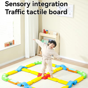 Équipement d'entraînement à domicile d'intérieur coloré pour enfants planche d'équilibre tactile de pied de maternelle pour la tranche d'âge de 2 à 4 ans - Product Image 1