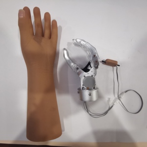 Prostesis Tangan Buatan dengan Jari yang Dapat Digerakkan, Tangan Prostetik Myoelektrik dengan Penutup Tangan Silikon Kosmetik - Product Image 3