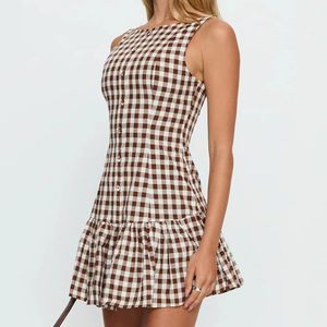 Robe mini moulante vintage marron à carreaux sans manches avec ourlet à volants - Robe d'été décontractée rétro - Product Image 4