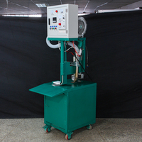 Machine automatique pour bannières de tente et bâches