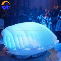 Mehrfarbige Aufblasbare Muschel mit LED-Beleuchtung Gebläse Einfacher Aufbau Langlebig für Nachtclub Hochzeit Musikparty Event Bühnendekoration