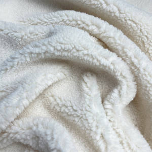 Usine directe 100% polyester Sherpa polaire tissu résistant au rétrécissement et tissu de fourrure à motifs pour manteaux et vestes pour femmes OEM - Product Image 4