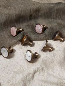 Hot Sale Natural <strong>Crystal</strong> Handle Solid Antique Brass Shell <strong>Knobs</strong> for Furniture Marble Cupboard Handles - Product Image 2