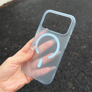 เคสใสกึ่งโปร่งแสงแบบแม่เหล็ก ผลิตจากพลาสติกแข็งบางเฉียบ สำหรับ iPhone 17 Pro, 17 Air, 16e, 15, 14, 13, 12 Pro Max รองรับการชาร์จไร้สาย - Product Image 1