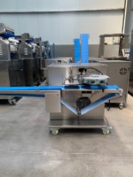 Meilleure Vente : Nouvelle Machine Automatique 2024 pour l'Arrangement et l'Alignement de Plateaux de Gâteaux, Personnalisée, pour Équipement de Cuisson Industriel, Pâte à Biscuits et Protéines