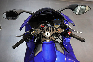 Couvercle de réservoir principal de cylindre de liquide de frein avant pour YAMAHA FZR1000 / <span class=keywords><strong>YZF750</strong></span> / YZF600R / YZF1000R accessoires de moto - Product Image 6