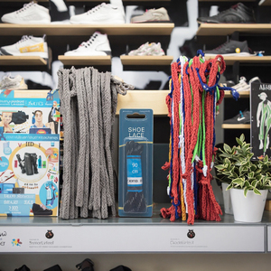 Lacets de chaussures en polyester design plat style sport personnalisé avec élastique d'impression de texte de police d'échange pour chaussures de sport de plein air échantillon gratuit - Product Image 4