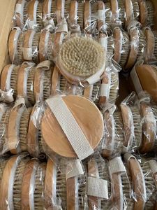 Set di Spazzole per il Corpo <span class=keywords><strong>in</strong></span> Bambù OEM per Donne, Strumento Esfoliante <span class=keywords><strong>Naturale</strong></span> per il Bagno, Scrubber per il Viso e <span class=keywords><strong>la</strong></span> <span class=keywords><strong>Doccia</strong></span> - Product Image 6
