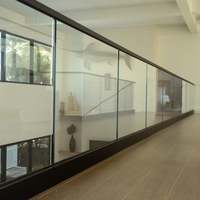 Systèmes de balustrades en verre à profil en U en aluminium, résistants aux charges de vent élevées