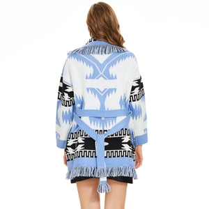 <span class=keywords><strong>Cardigan</strong></span> Invernale da Donna Stile Bohémien di Nuovo Design con Maniche Lunghe e Spalle Scivolate, Vintage in <span class=keywords><strong>Lana</strong></span> Jacquard di Media Lunghezza - Product Image 3