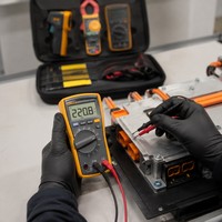 Kit de maintenance et de test Fluke EV 12E Plus 317 1508 MT4 MAX Multimètre Pince Ampèremétrique Testeur d'isolement Fournitures professionnelles pour atelier