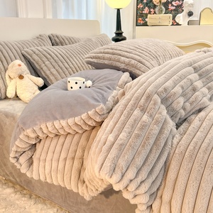 Parure de lit 4 pièces en velours de lapin synthétique épais et doux pour l'hiver, comprenant housse de couette, taies d'oreiller et drap-housse - Product Image 1
