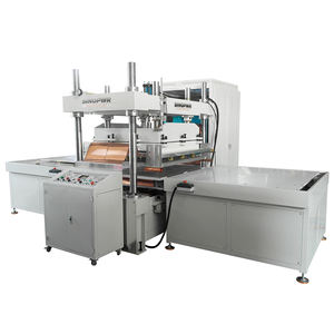 Şişme kale kabarık oyuncak tekne otomatik hf plastik kaynakçı makinesi yüksek frekans makinesi - Product Image 1