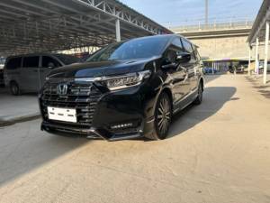 Honda Elysion 2.0L HEV 7 places MPV <span class=keywords><strong>2022</strong></span> d'<span class=keywords><strong>occasion</strong></span> avec ADAS, charge sans fil, toit ouvrant panoramique, conduite à gauche - Product Image 1