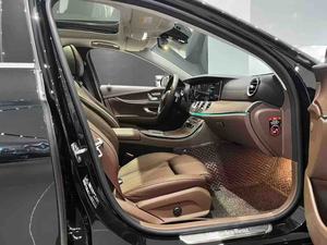 <span class=keywords><strong>Mercedes</strong></span>-Benz Classe <span class=keywords><strong>E</strong></span> d'occasion 2022 Facelift II <span class=keywords><strong>E</strong></span> 300 L Style RWD 9G-<span class=keywords><strong>TRONIC</strong></span> Berline de luxe intermédiaire-grande - Product Image 4