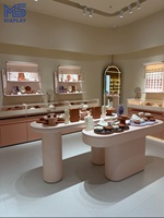 Vitrines à bijoux sur mesure au design créatif pour centres commerciaux et bijouteries de mode