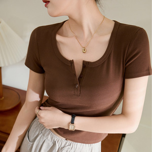 T-shirt décontracté côtelé en coton respirant à manches courtes et col en U boutonné, coupe ajustée taille haute pour <span class=keywords><strong>femme</strong></span>, nouvelle collection été 2026 - Product Image 3