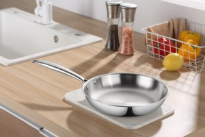 Set di <span class=keywords><strong>pentole</strong></span> per la casa da 9 pezzi in acciaio inossidabile rivestito multistrato con coperchi, padelle resistenti, <span class=keywords><strong>servizio</strong></span> OEM & ODM - Product Image 5