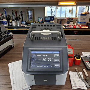 Calibrateur de puits sec portable, <span class=keywords><strong>machine</strong></span> de <span class=keywords><strong>test</strong></span> de haute précision pour l'étalonnage des thermomètres et des contrôleurs, service sur site pendant 1 an - Product Image 3