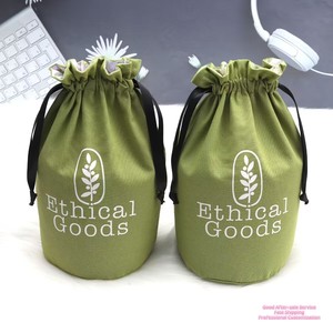 Sac à cordon en coton et lin au design spécial populaire, avec logo personnalisé imprimé, pour emballage cadeau de canettes, tubes, parfums, pochette anti-poussière en coton et lin - Product Image 2