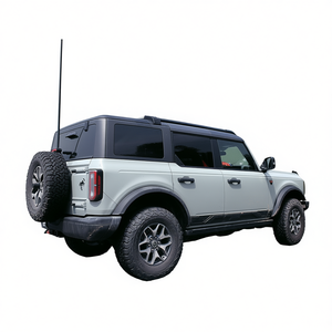 Support d'antenne en caoutchouc noir pour charnière de hayon Ford Bronco 2021-2023 - Product Image 1