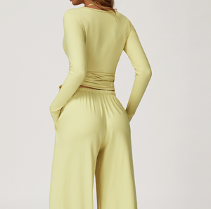 Ensemble de yoga 2 pièces pour femme : Leggings de sport évasés taille haute et <span class=keywords><strong>débardeur</strong></span> dos nu à col licou pour le fitness - Product Image 3