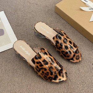 Sandalias de tacón medio con estampado de leopardo para verano, talla grande, novedad, elegantes, sexys, de tacón grueso y una sola tira para mujer - Product Image 4