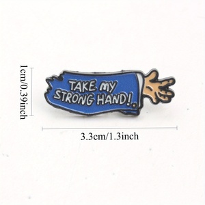 Kim loại vui nhộn phong cách Nhật Bản trâm cài phim hoạt hình với trích dẫn Phim Kinh Dị 'hãy nắm lấy bàn tay mạnh mẽ của tôi' - Product Image 4