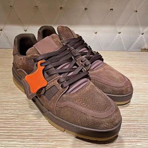 Scarpe Sportive di Marca di Alta Qualità all'Ingrosso in Varie Versioni - Product Image 3