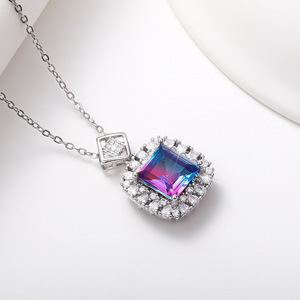 Colgante de Cristal de Plata 925 con Cuarzo Arcoíris, Corte Princesa, Geométrico, de Lujo para Mujer, para Uso Diario - Product Image 1