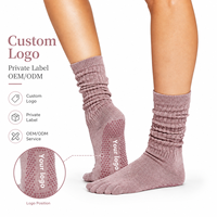 Chaussettes de yoga à cinq doigts personnalisées avec logo, antidérapantes en silicone, pour femmes, Pilates, danse, à doigts séparés, mi-mollet, vente en gros ODM
