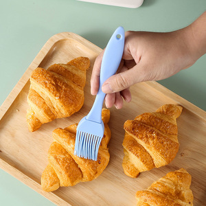 Silicone Oil Brush One Piece Basting Brush For Baking And <b>BBQ</b> Durable Non Stick Cooking Tool - Product Image 1