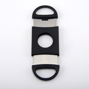 Cuchillo para cigarros de acero inoxidable, cuchillo para cigarros elástico con doble dedo, cortador de cigarros de plástico de lujo negro - Product Image 3