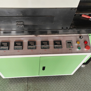 Máquina automática de corte y limpieza de bobinas de hilo residual para la fabricación de bolsas de PP tejidas - Product Image 3