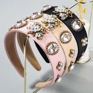 Luxury Honeybee Hair Hoop Rhinestones Headband Baroque Creative Designer Wide-Brimmed Retro Golden Alloy Bee Pearl Hair Band