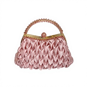 Sac à main de soirée rétro en satin de soie plissé avec boucle de fermeture, pochette élégante, sac bandoulière léger en polyester Tanjing - Product Image 1