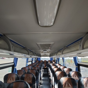 Autobus Usato Economico - Basso Chilometraggio, Prestazioni Affidabili e <span class=keywords><strong>Cabina</strong></span> Spaziosa per il Trasporto Passeggeri - Product Image 2