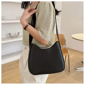 Small Design Retro Saddle Bag for Women 2024 New French Fashion One Shoulder Underarm Bag Solid Color Versatile Crossbody Bag
