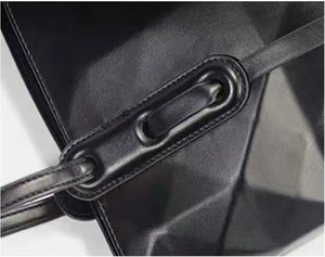 Bolso de mano ajustable con patrón de diamantes geométricos duraderos y clásicos, Material de PVC de moda, logotipo personalizado conveniente - Product Image 4