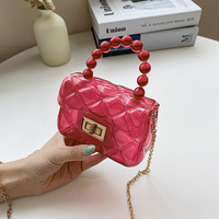 Mini sac à bandoulière en PVC pour femme, petit sac fourre-tout à motif quadrillé avec chaînes de perles, durable