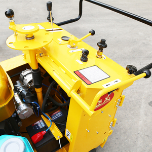 Volledig hydraulische automatische loopfrees voor het schrapen van asfalt en beton. - Product Image 5