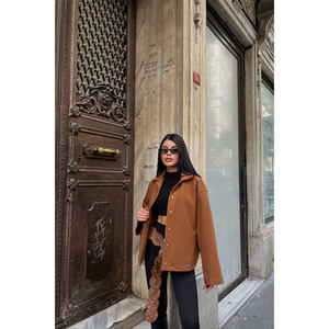 Chaqueta Camisera de Cachemira Marrón para Mujer con Detalle Único de Bolsillo Lateral - Product Image 5