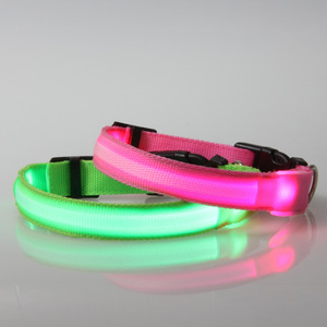 <span class=keywords><strong>Collar</strong></span> que brilla en la oscuridad, <span class=keywords><strong>Collar</strong></span> para caminar intermitente nocturno, suministros para mascotas, <span class=keywords><strong>Collar</strong></span> con brillo LED para perro de peluche - Product Image 3